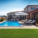Villa Una Vizinada