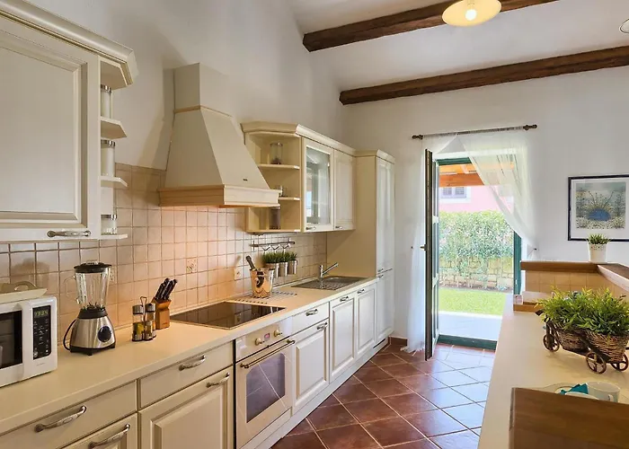 Villa Una Semesterbostad