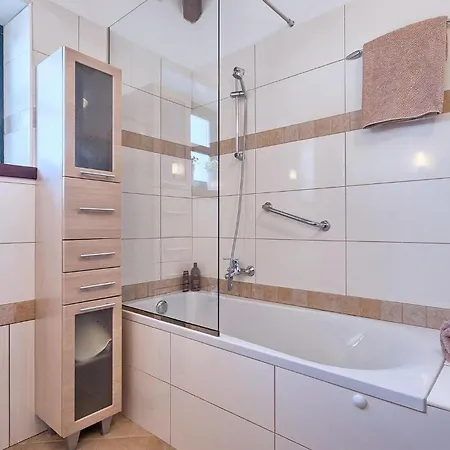 Villa Una Nyaraló Vižinada