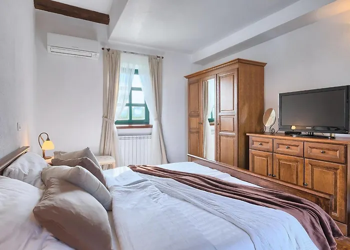 Vikendica Villa Una Vizinada